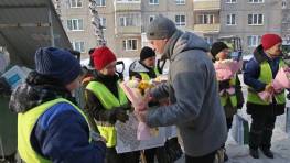 Мэр Уфы Ратмир Мавлиев лично поздравил женщин-дворников с 8 Марта