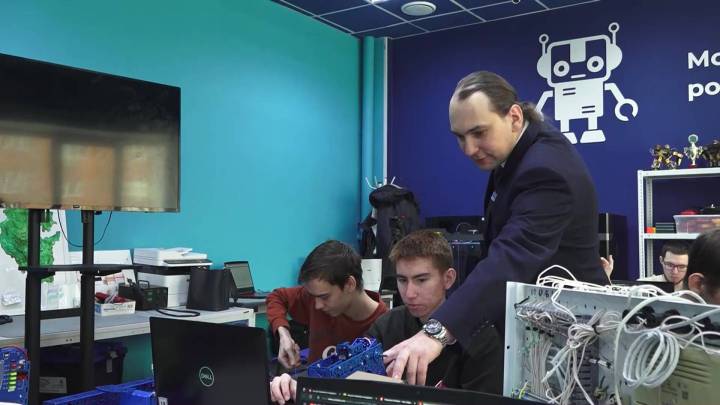 В итоговом выпуске программы «Классный журнал» вспомнили истории всех героев проекта | ГТРК «Башкортостан»