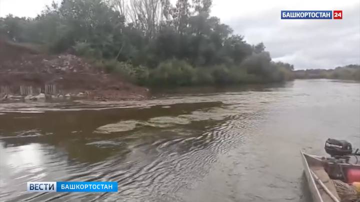В Башкирии из реки подняли затонувший автомобиль с погибшим водителем, поиски которого велись три дня | ГТРК «Башкортостан»
